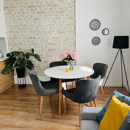 The Right Coast Apartment With Free Private Parking Riga Extérieur photo